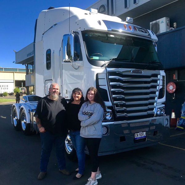 Cummins X15 powered Freightliner Argosy with 110